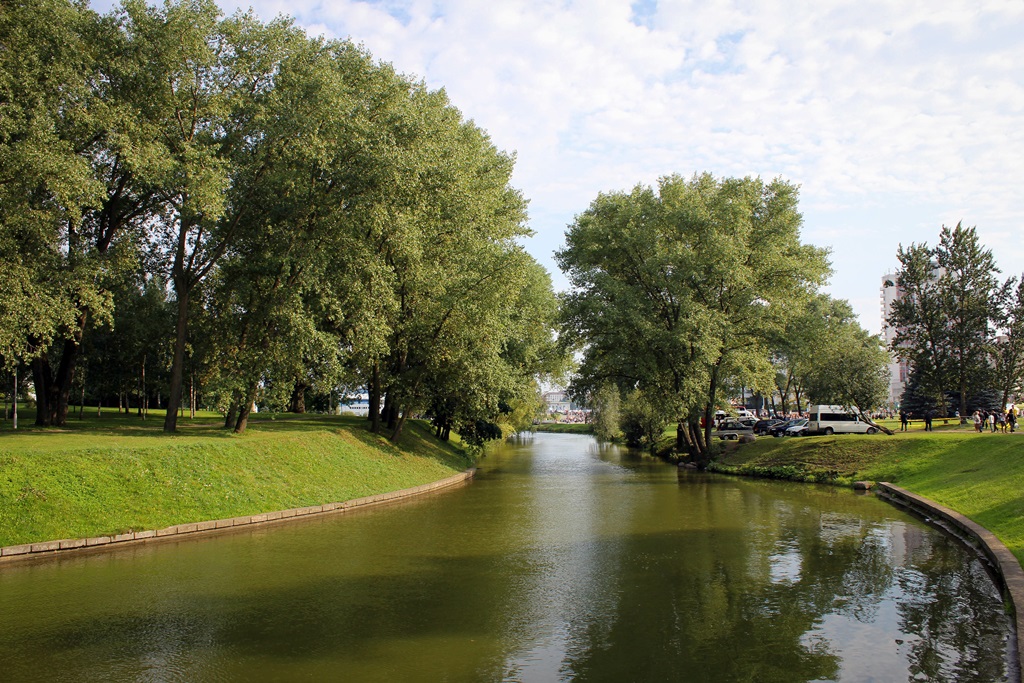 Фотообои Река Свислочь, Минск