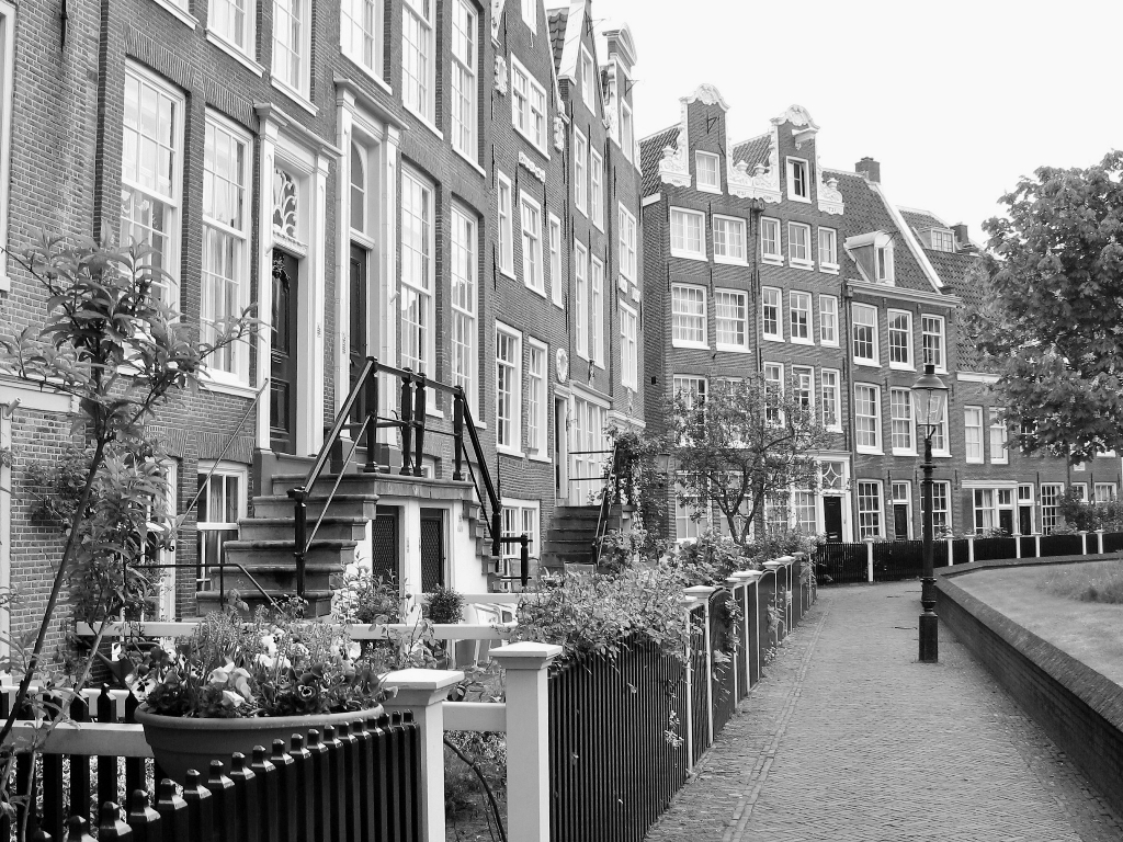 Фотообои Улочка в Амстердаме 