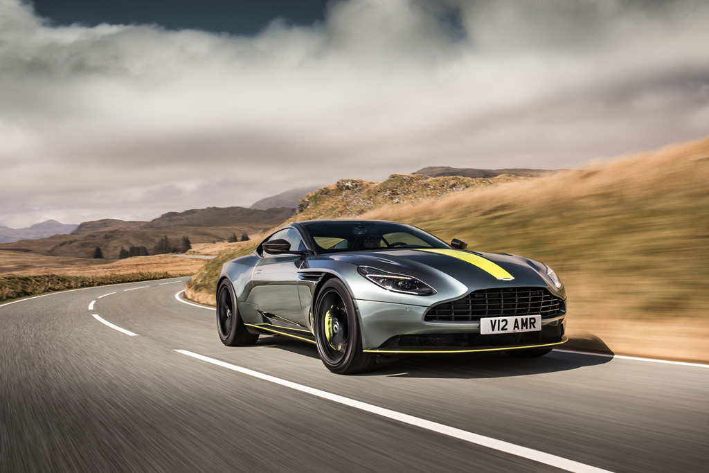 Фотообои Aston Martin