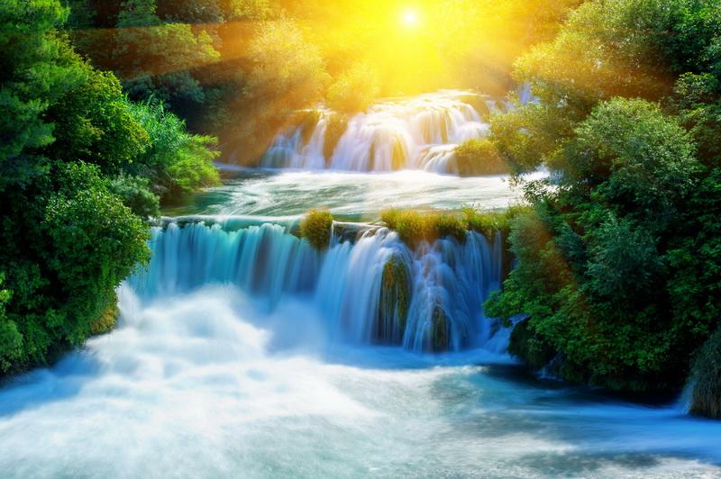 Фотообои Горный водопад на рассвете 