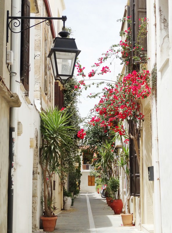 Фотообои Традиционная улица Ретимно, Греция