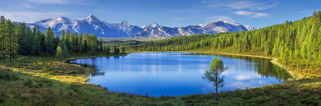 Фотообои Озеро и горный хребет, Алтай